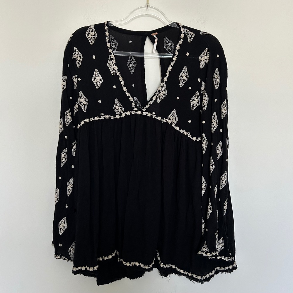 Free People Tunic Top Black Small Embroidered Bell Sleeve V-Neck Boho Peasant